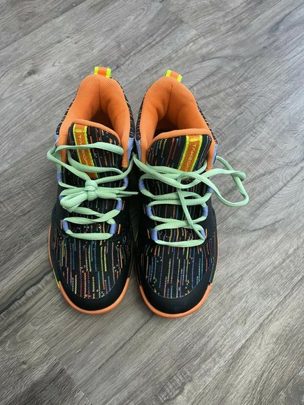 Other - kids tennis shoes Size 3 Black Blue Orange Basketball Leather Hitops unisex
